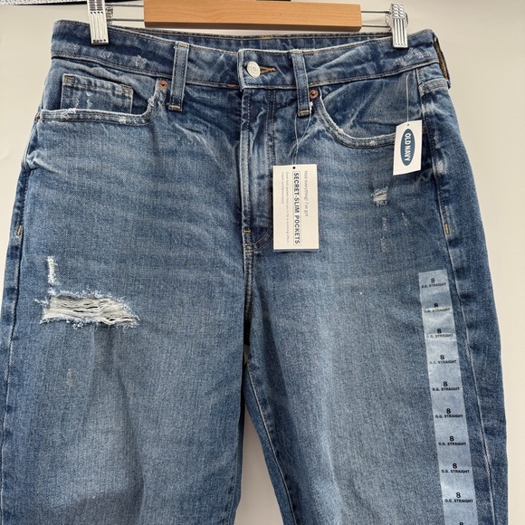 Old Navy O.G. Straight Leg High Rise Distressed Rolled Hem Cropped Jeans Sz 8 - Picture 2 of 10